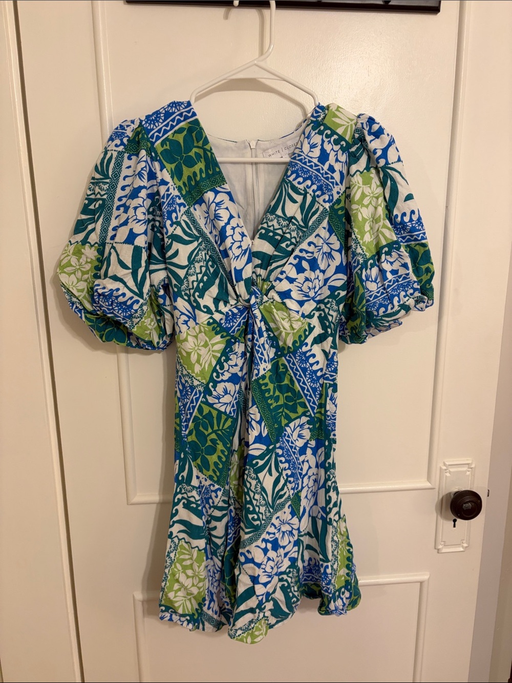 V-Neck Puff Sleeve Mini Dress in Blue & Green